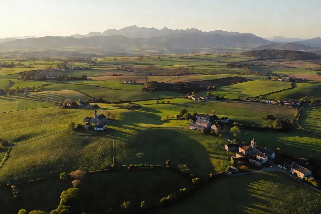 Panorama des 12 communes du Miey de Béarn : le guide pratique du territoire